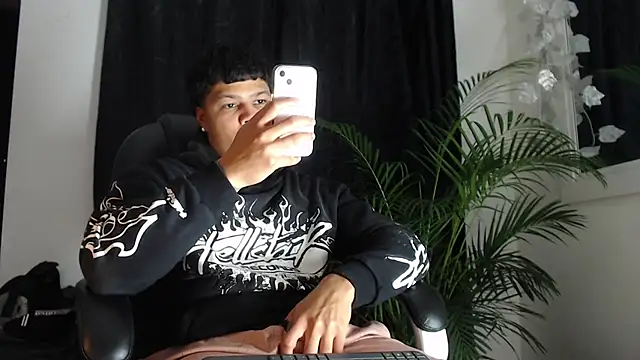 Boyhot 00 online show from 02/24/26, 03:48