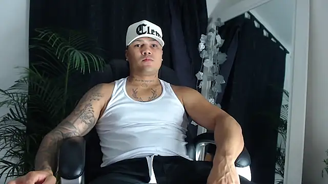 Boyhot 00 online show from 03/03/26, 03:45