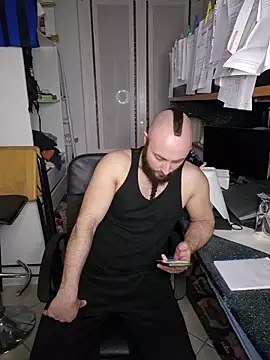 Snapshot of BeppeRagnar chatting on 04/04/26, 11:08 BeppeRagnar online show from 04/04/26, 11:08