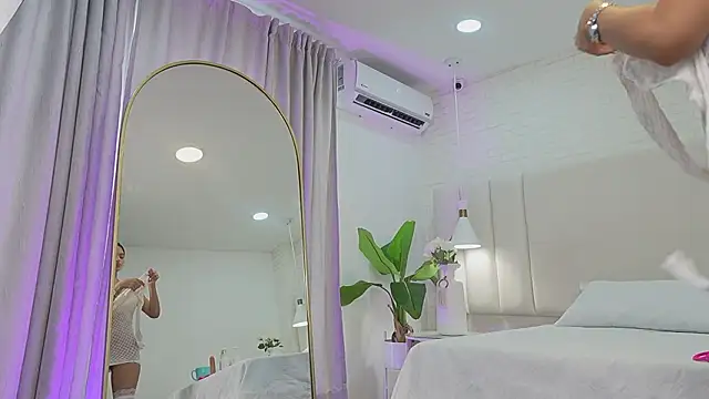 nina gb online show from 03/12/26, 08:48