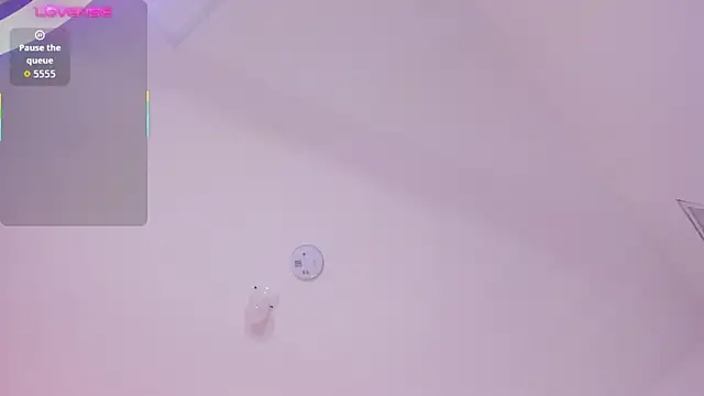 Snapshot of Foxy_Kylie chatting on 11/24/25, 08:08 Foxy Kylie online show from 11/24/25, 08:08