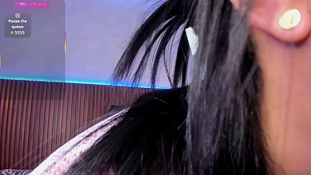 Snapshot of Foxy_Kylie chatting on 11/29/25, 07:50 Foxy Kylie online show from 11/29/25, 07:50