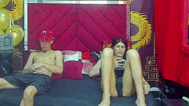 Pride couple online show from 01/17/26, 11:19