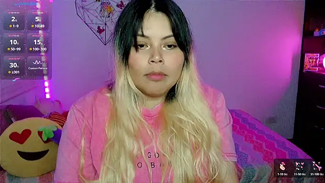 EllieMoonX online show from 04/21/26, 01:42