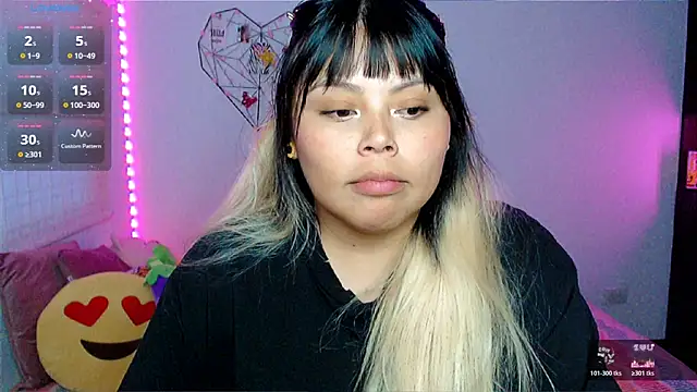 EllieMoonX online show from 05/04/26, 11:01
