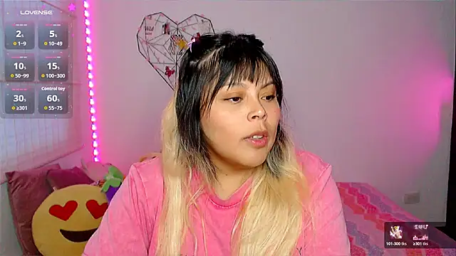 EllieMoonX online show from 05/08/26, 10:59