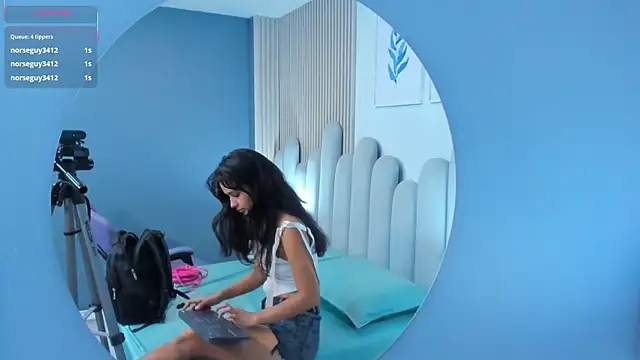 luly dreams online show from 06/18/26, 11:47