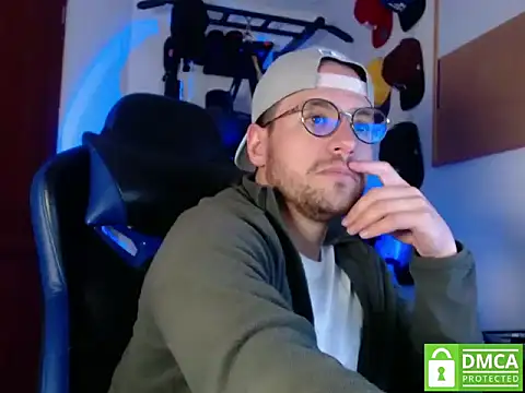 Snapshot of kurt_xx chatting on 11/01/25, 04:36 kurt xx online show from 11/01/25, 04:36