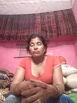 Snapshot of R_sehjal chatting on 10/13/25, 09:15 R sehjal online show from 10/13/25, 09:15