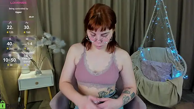 Rene Shine online show from 11/13/25, 03:55