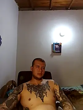 Snapshot of paisita11 chatting on 11/19/25, 05:07 paisita11 online show from 11/19/25, 05:07