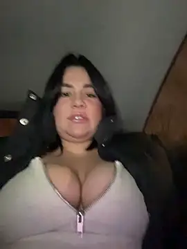 Snapshot of SwittieKendra chatting on 11/27/25, 07:38 SwittieKendra online show from 11/27/25, 07:38