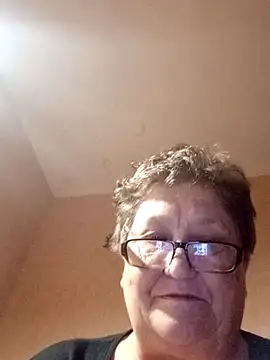 Katherine735 online show from 11/19/25, 09:59