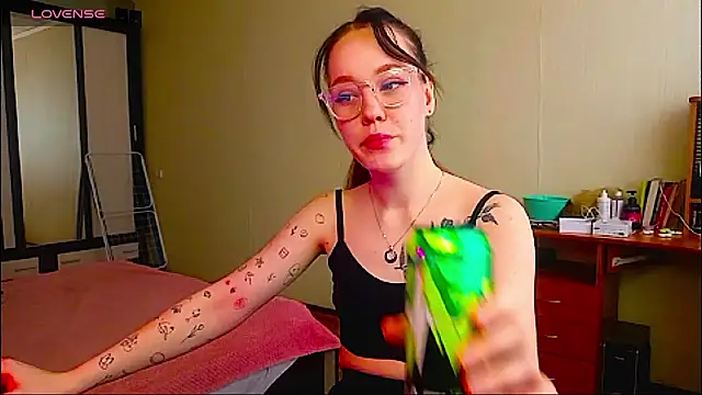 JennyRass online show from 01/12/26, 11:15