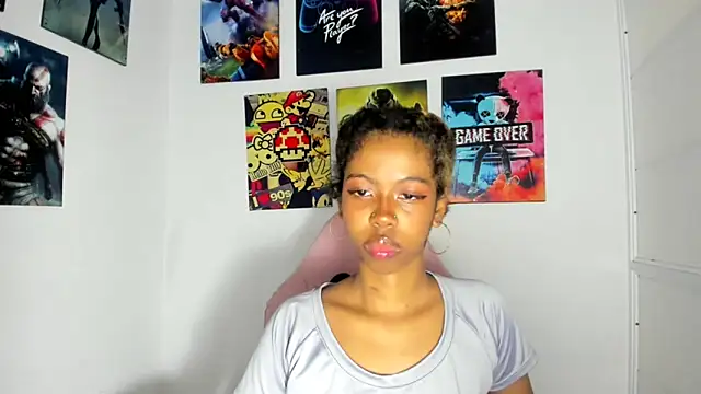 Dakota evans18 online show from 10/19/25, 05:08