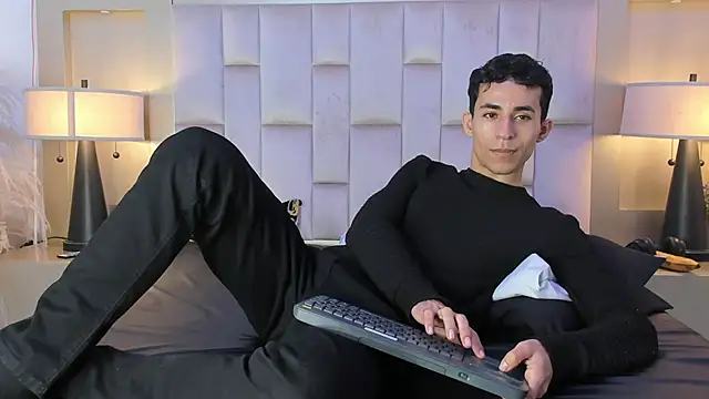 Zahir Ashar online show from 03/21/26, 01:54