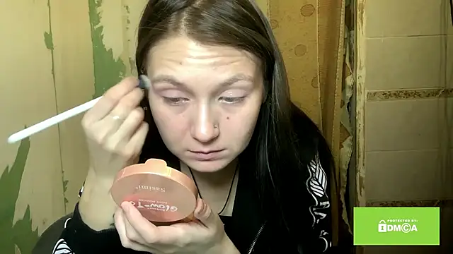 Snapshot of ArianeBhayani chatting on 11/11/25, 09:04 ArianeBhayani online show from 11/11/25, 09:04