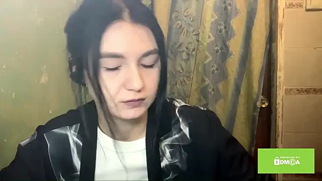 Snapshot of ArianeBhayani chatting on 12/04/25, 10:07 ArianeBhayani online show from 12/04/25, 10:07