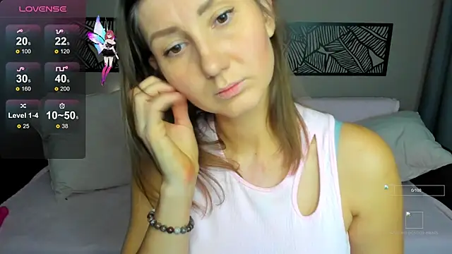 Snapshot of NikkiKiss__ chatting on 11/30/25, 01:42 NikkiKiss online show from 11/30/25, 01:42