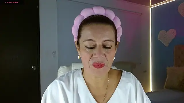 Snapshot of channelsmith_55 chatting on 03/11/26, 01:17 channelsmith 55 online show from 03/11/26, 01:17