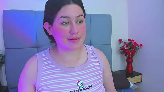 Snapshot of azul_vera chatting on 11/18/25, 02:21 azul vera online show from 11/18/25, 02:21