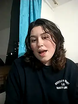 Snapshot of azul_vera chatting on 11/25/25, 01:49 azul vera online show from 11/25/25, 01:49