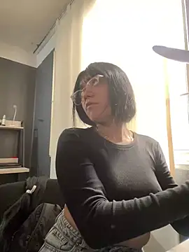 Snapshot of angie_rousse_ chatting on 10/23/25, 01:32 angie rousse online show from 10/23/25, 01:32