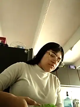 Snapshot of angie_rousse_ chatting on 10/29/25, 01:24 angie rousse online show from 10/29/25, 01:24