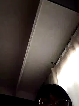 Snapshot of angie_rousse_ chatting on 11/04/25, 01:43 angie rousse online show from 11/04/25, 01:43