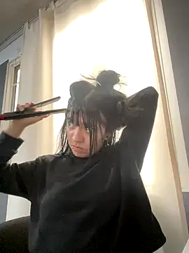 Snapshot of angie_rousse_ chatting on 11/14/25, 12:37 angie rousse online show from 11/14/25, 12:37