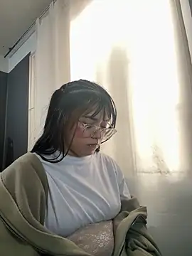 Snapshot of angie_rousse_ chatting on 12/05/25, 01:09 angie rousse online show from 12/05/25, 01:09