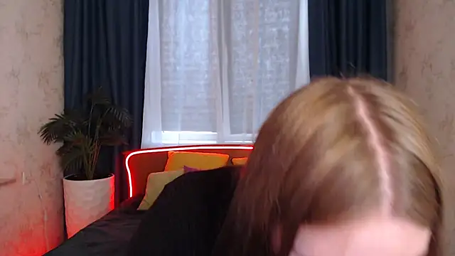 Snapshot of Musegirl chatting on 12/04/25, 08:23 Musegirl online show from 12/04/25, 08:23