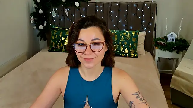 EdenSolis online show from 12/21/25, 09:27