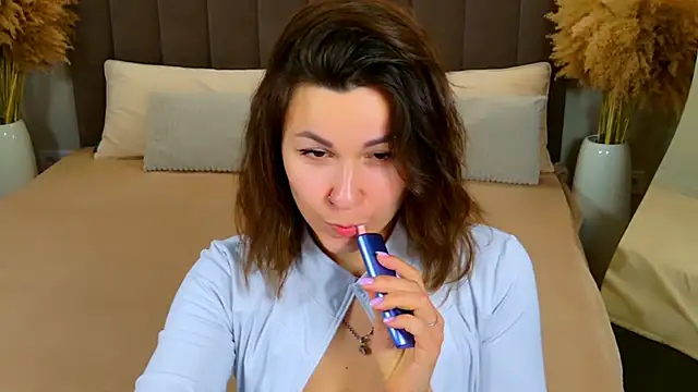 EdenSolis online show from 04/14/26, 07:03