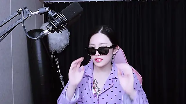 MISA 02 online show from 11/17/25, 02:12