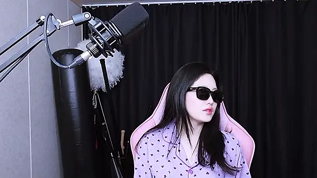 MISA 02 online show from 11/20/25, 02:06