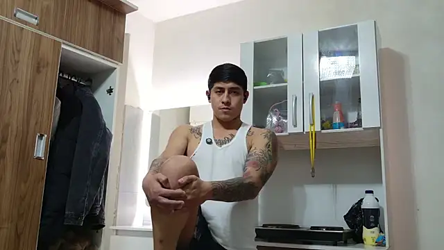  sucioguapo online show from 10/13/25, 10:54