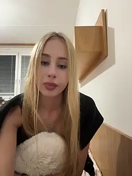 JudithCarly online show from 10/23/25, 07:01