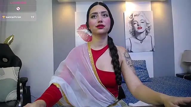 Snapshot of _tahira__ chatting on 11/21/25, 12:37 tahira online show from 11/21/25, 12:37