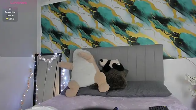 Barbieteeen online show from 12/16/25, 03:00