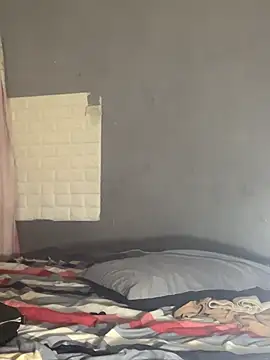 Nicolebermudez online show from 11/23/25, 03:39