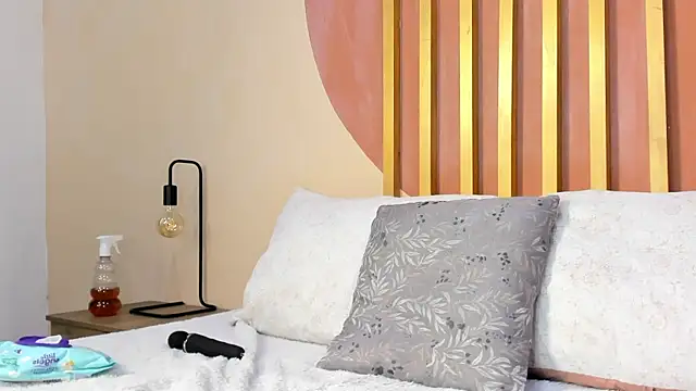 Snapshot of Jake_AndNicole chatting on 12/21/25, 01:24 Jake AndNicole online show from 12/21/25, 01:24