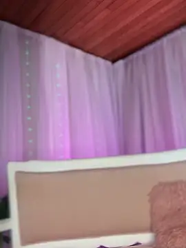 Swweet Miia1 online show from 10/26/25, 08:37