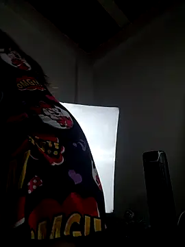 Snapshot of harper_ks chatting on 11/07/25, 11:49 harper ks online show from 11/07/25, 11:49