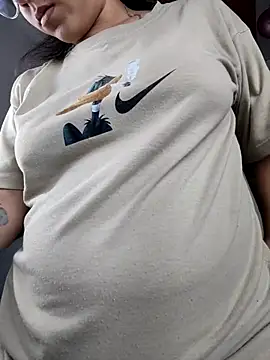 Snapshot of harper_ks chatting on 11/25/25, 12:54 harper ks online show from 11/25/25, 12:54