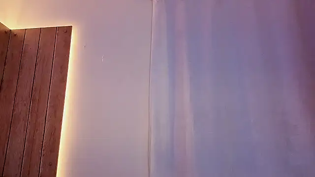 Snapshot of shainadavis chatting on 02/03/26, 03:04 shainadavis online show from 02/03/26, 03:04