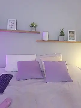 Snapshot of shainadavis chatting on 02/20/26, 03:14 shainadavis online show from 02/20/26, 03:14