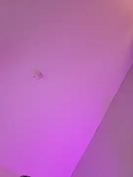 Snapshot of shainadavis chatting on 02/27/26, 03:06 shainadavis online show from 02/27/26, 03:06