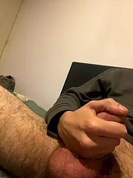 LittleGuyyy9 online show from 10/14/25, 08:20