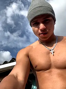 mirallesandbig online show from 10/19/25, 09:15